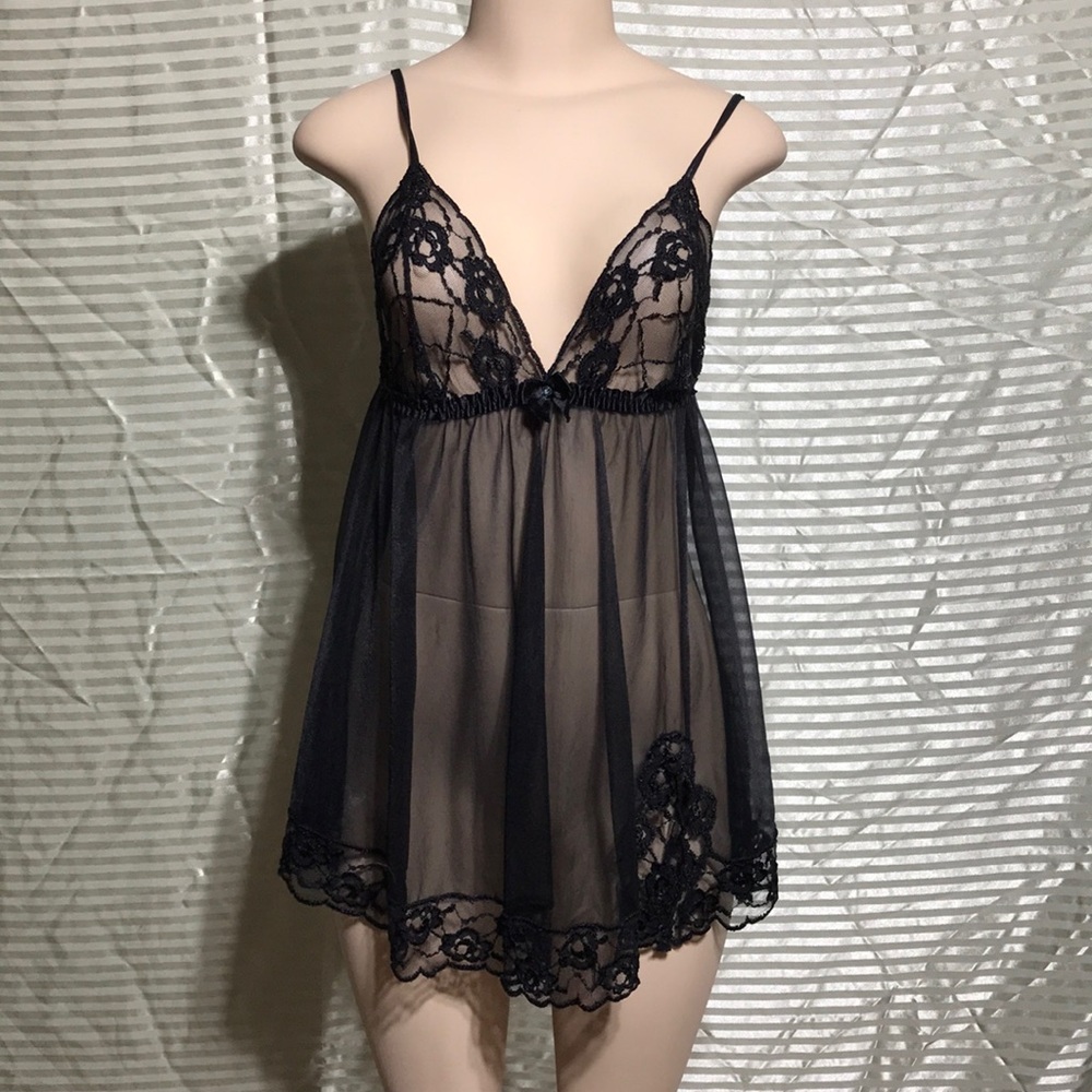 🌹Vintage Frederick’s of Hollywood Lace Nightie 🌹